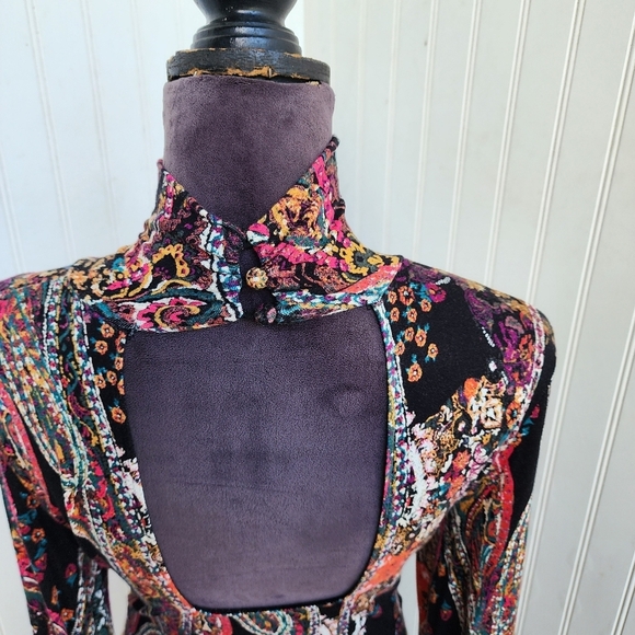 Free People Mock Neck Open Back Balloon Sleeve All Dolled Up Mini Dress Sz XS - Picture 10 of 16